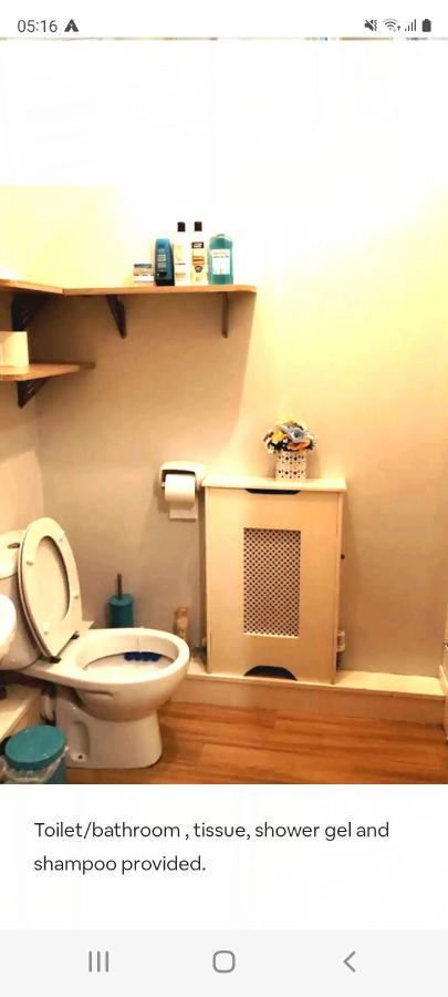 Mel'S Springfield Home Manchester Extérieur photo